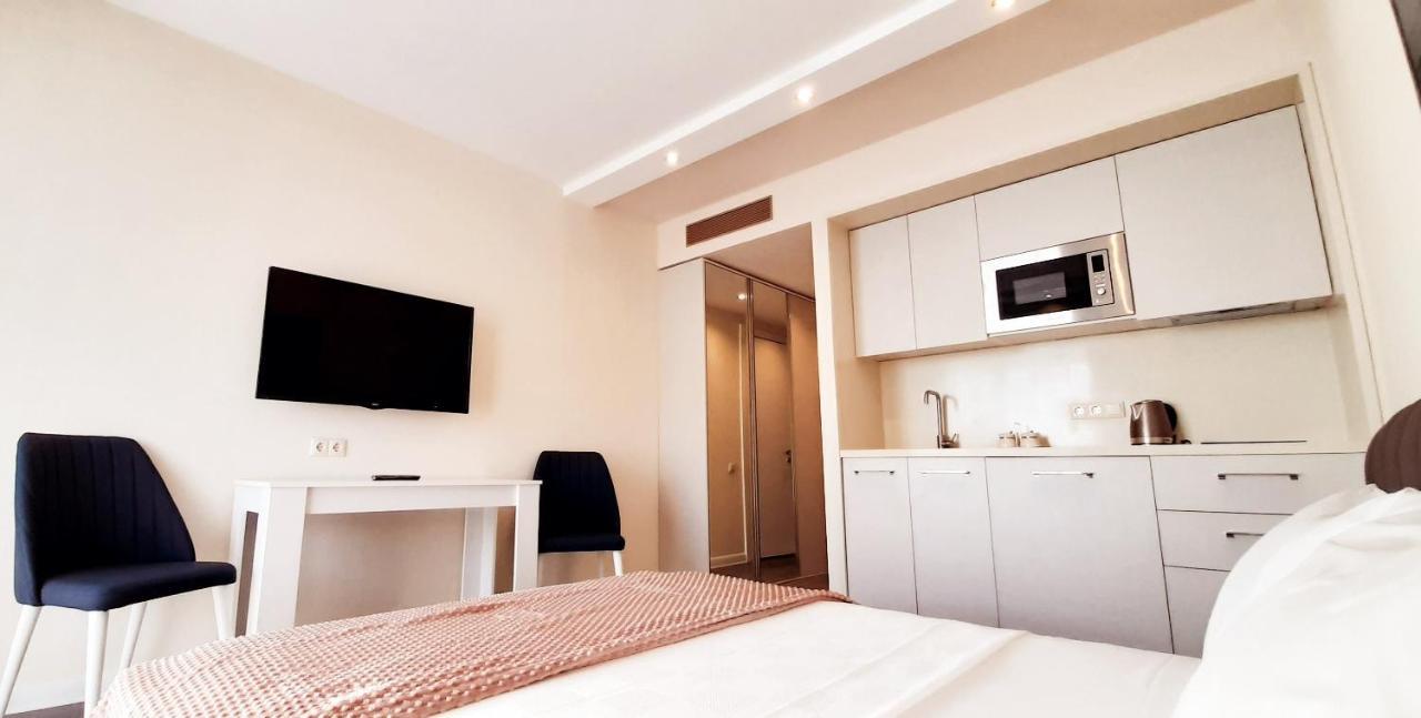 Alliance Palace Sea View Apartment Batumi Eksteriør billede