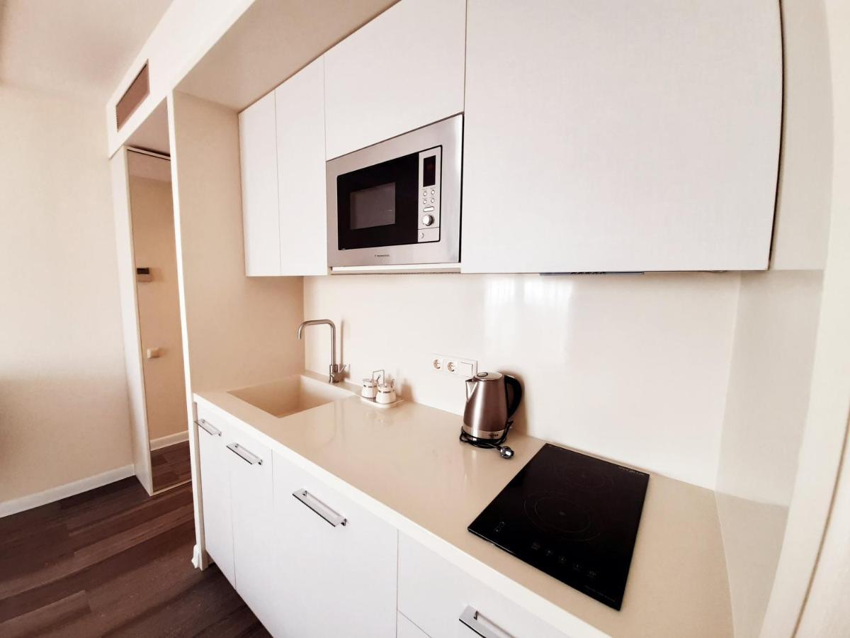 Alliance Palace Sea View Apartment Batumi Eksteriør billede