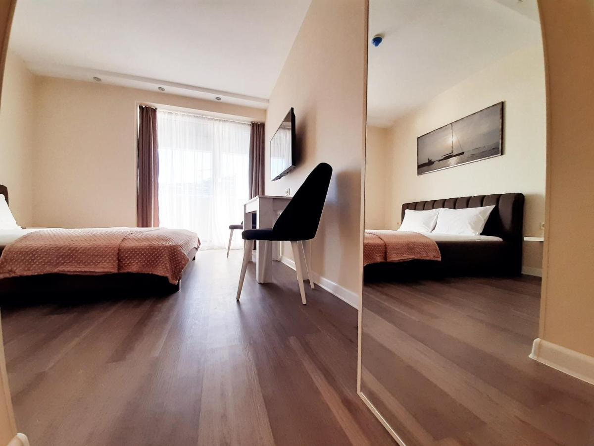 Alliance Palace Sea View Apartment Batumi Eksteriør billede