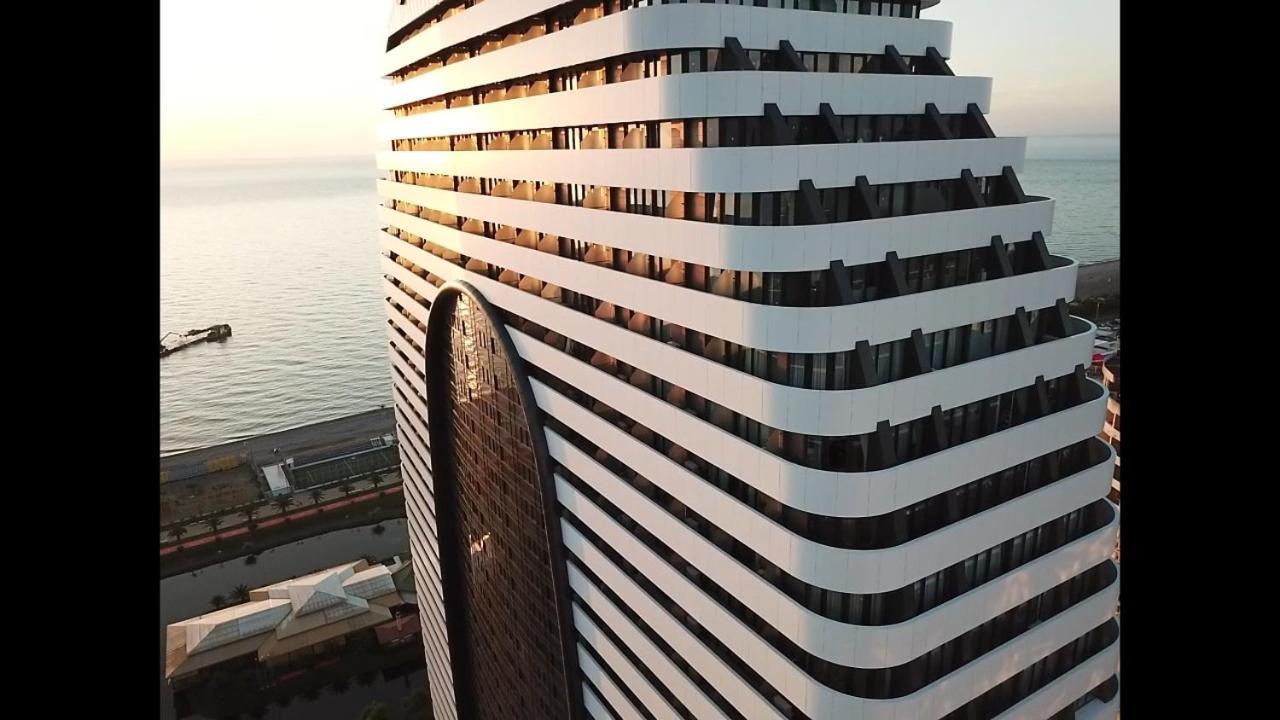 Alliance Palace Sea View Apartment Batumi Eksteriør billede