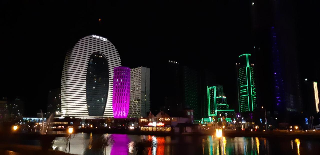Alliance Palace Sea View Apartment Batumi Eksteriør billede