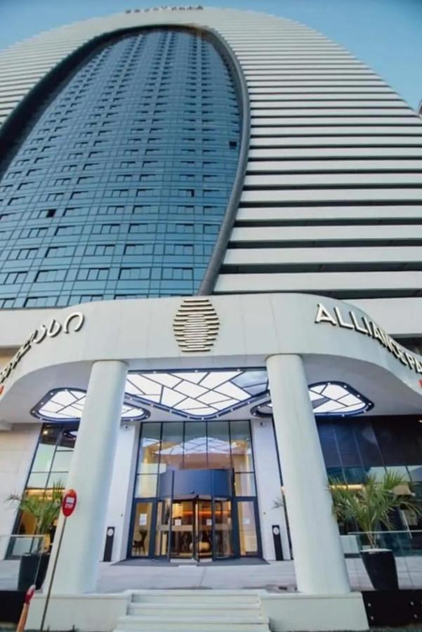 Alliance Palace Sea View Apartment Batumi Eksteriør billede
