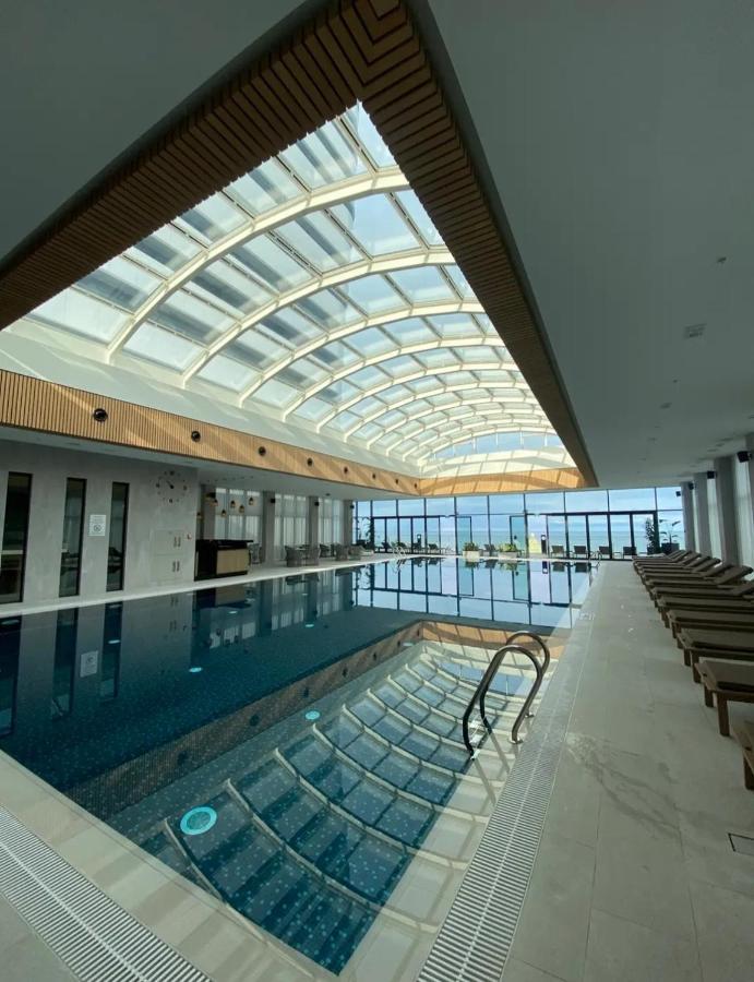 Alliance Palace Sea View Apartment Batumi Eksteriør billede